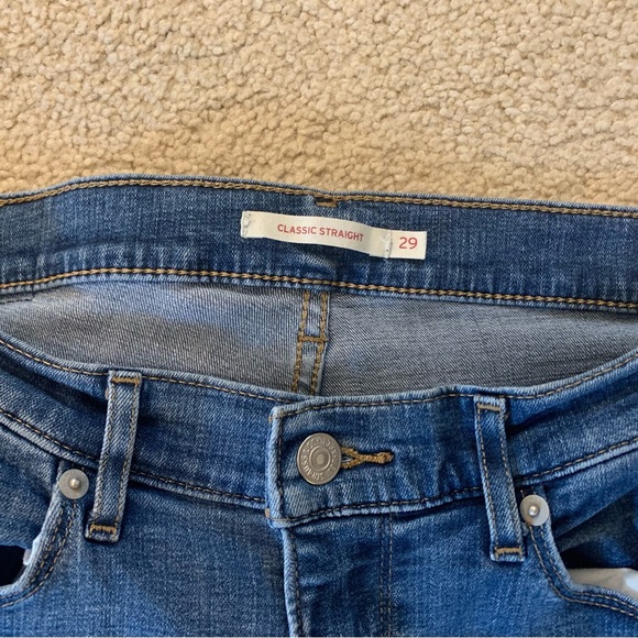 Levi's Women's Classic Straight Leg Denim Jeans (size 29) or 8M - Picture 8 of 10